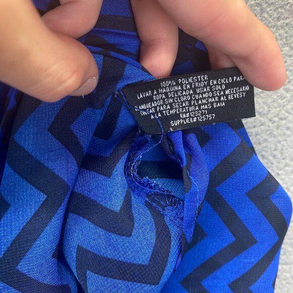 Riley+James V-neck, sheer blouse Size 3X Quarter Length Button-up Sleeve,Blue - Picture 7 of 10